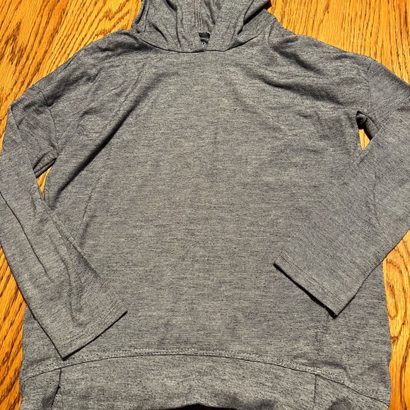 😃🤣2/$10 Old Navy gray size 5 Hoodie Normal wear